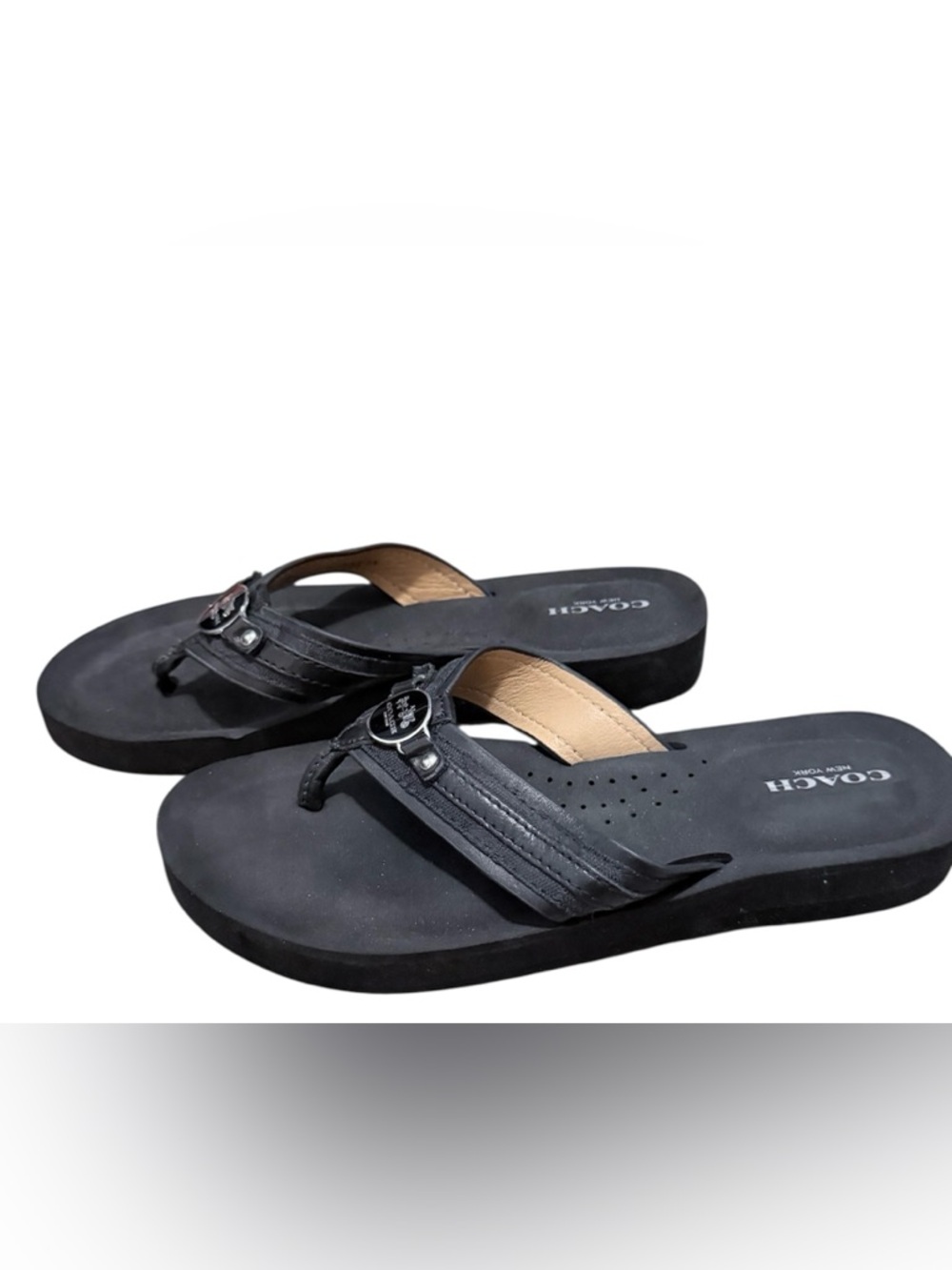 Coach Jasmine Signature women’s 7 black thong sandals